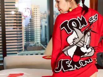 微密圈 – 果儿Victoria的蕾丝内内精选合集，这年代我们竟然也会“犯规”