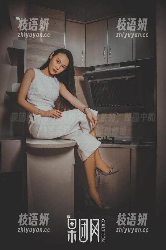 果团网 - 小九九的白衬衫系列，原图中的特写竟让我每次都想停留