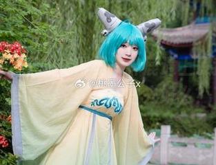 在桃墨公子的套图里，神鹿遇上了我，只想说：把我也拍进去好么？