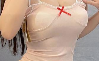 微密圈 – 我说桃沢樱呀的红裙配上这无圣光的套图，分分钟让我的小心脏乱跳啊！