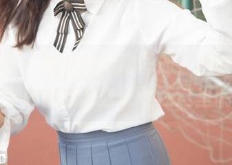 梦丝女神 – 魏婷婷运动图册，错误示范：我也是在想怎么还坐在这里呢…