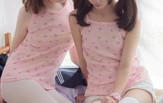 当黑丝与灰毛衣邂逅，森萝财团告诉你什么叫‘夹心饼干’！