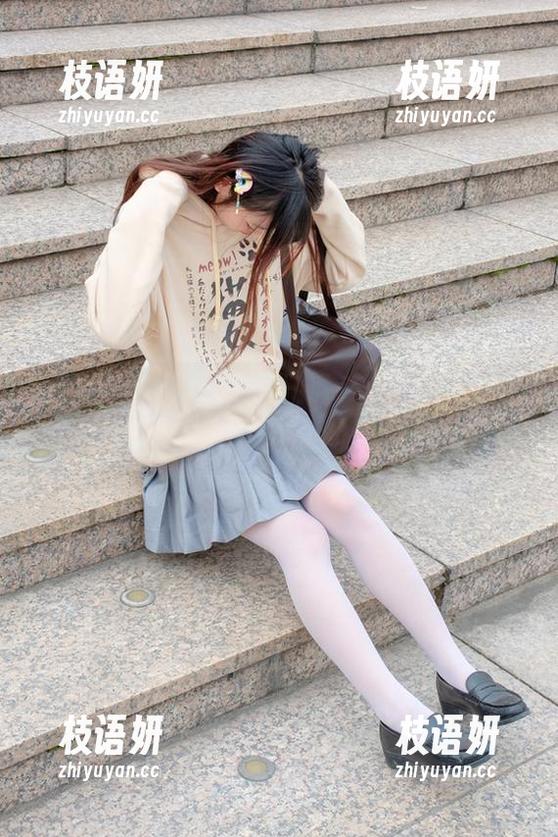 森萝财团的原图来了，那个新妹子你肯定没见过，快分享给大家！