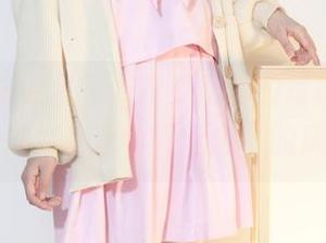 白丝妹妹在游园，森萝财团的写真大揭秘—快来分享这个“无意”的风景！