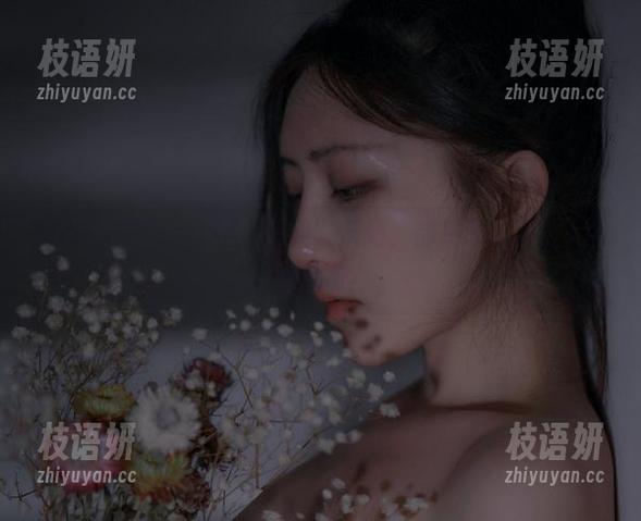 每次看樱晚gigi的“清纯”系列，都在思考无圣光该藏到哪？