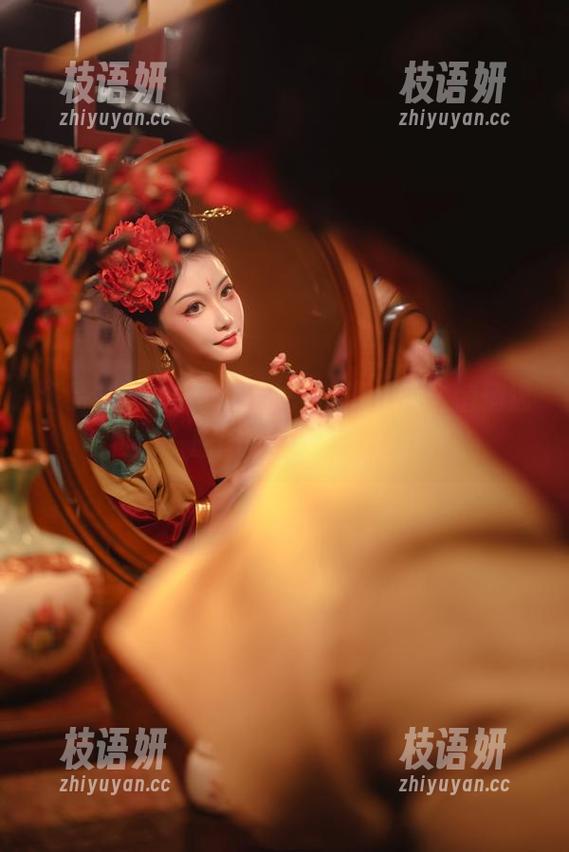 路易九世的COS，沧霁桔梗是怎么悄悄迷倒我的，原图构图也太雅致了吧？