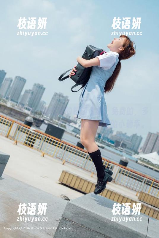 波萝社 - 柳侑绮的校园合集，免费的，多彩的，用镜头捕捉一点校园里的小确幸。