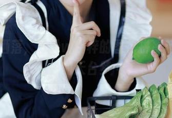 秋雨洒落，洛桑w伊梓的图包拼凑起雨后的天台梦