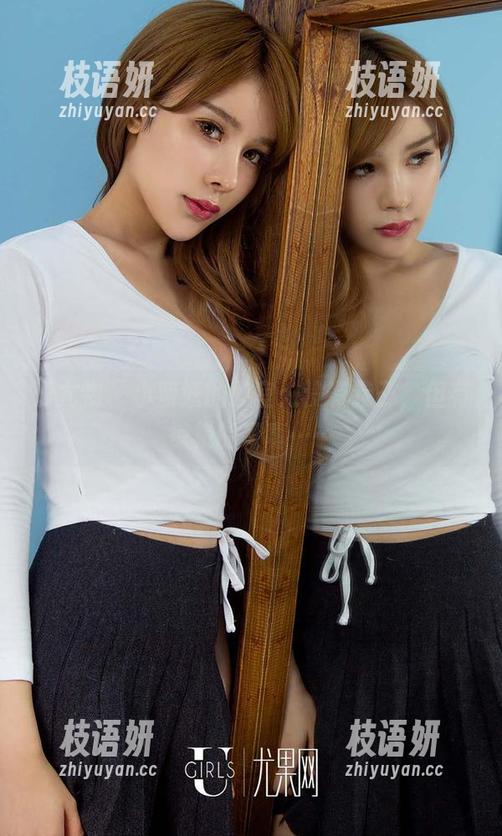 爱尤物 - 小蛮妖的教室：没有卷子，但有惊艳的写真……