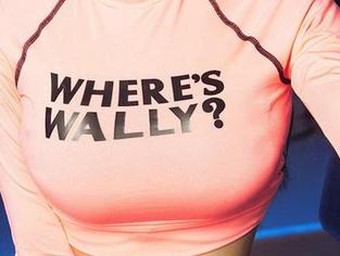 爱尤物 – 打破常规，静一的比基尼图包，免费的哦！微风拂面，小心别把心飞走！