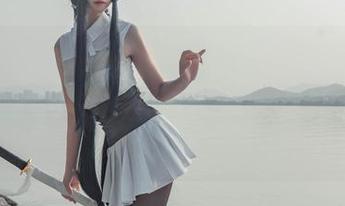 高清图，爱老师_PhD的“大凤”在毒苹果礼服里显得格外火辣，居然还有这种操作？