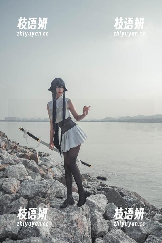 高清图，爱老师_PhD的“大凤”在毒苹果礼服里显得格外火辣，居然还有这种操作？