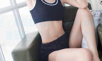 爱蜜社 – 私房时间到，Lavinia肉肉穿旗袍原图，竟让人停下脚步！