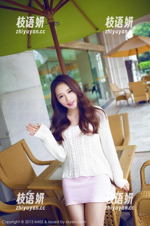 爱蜜社 - 方子萱分享办公室日常：如何把书桌变成私人乐园，职场压力一键清空！