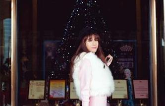 爱蜜社 – 新纪录——瑞妤天使写真集，资源量惊人的荒谬！