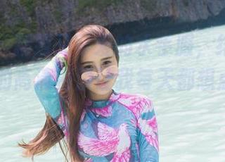 爱蜜社 – 精致又可爱的水手服，绯月樱-Cherry的高清资源让我每天都想点开一遍！