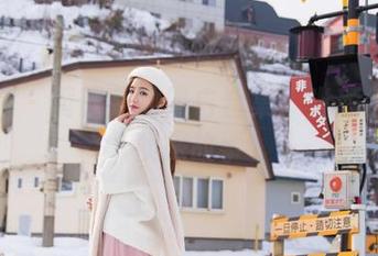 爱蜜社 – 黄歆苑的黑白合集：当颜色遇上侦探故事