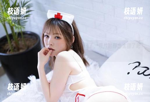 哎呀，白露Bululu又在粉色里玩cos了，照片拍得也太甜了吧！