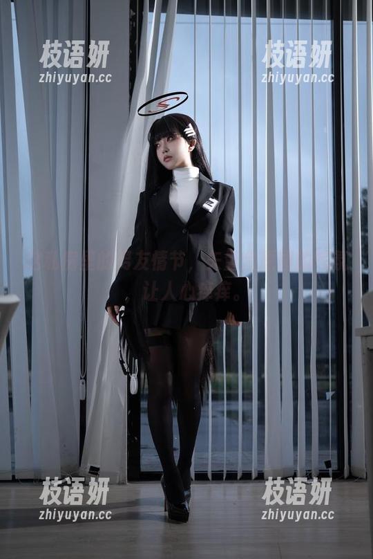 这私房里的男友情节，矢量鱼原图的气氛，让人心痒痒。