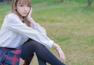 祖木子的红裙，这美图好像会给我带来点小心绪。