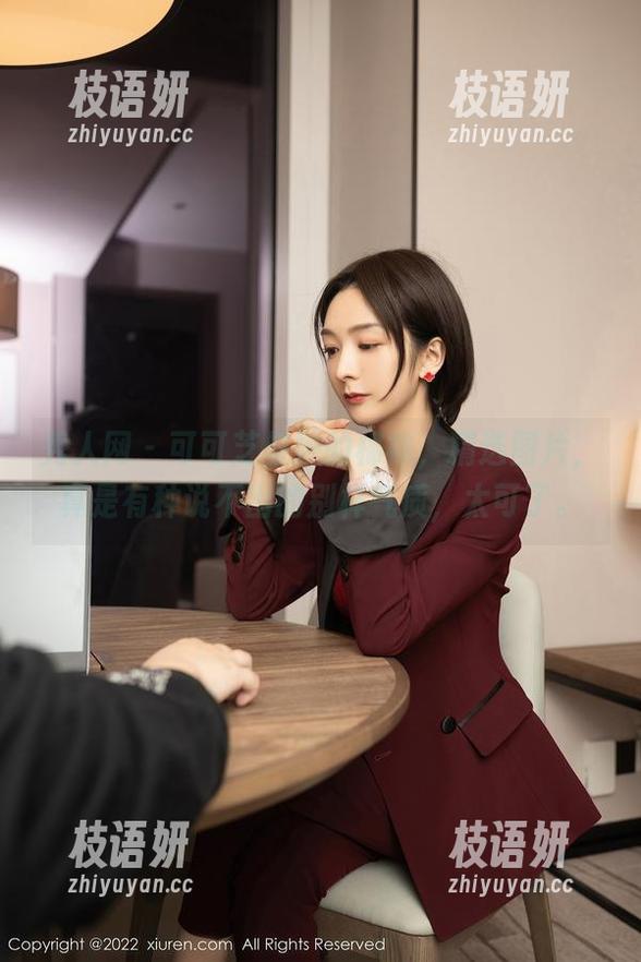 秀人网 - 可可芝与她的棉袜，精选图片，真是有种说不出的别样气质，太可了。