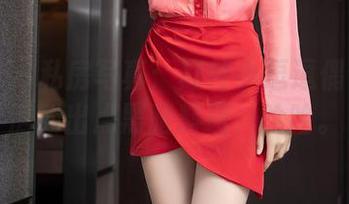 秀人网 – 私房写真：期待小逗逗偶尔在厨房翻出点黑暗料理，哈哈。