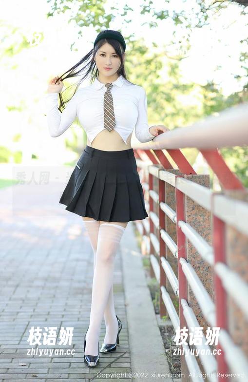 秀人网 - 当拍黄瓜girl遇上毛衣——免费图册里的乐趣，想看吗？