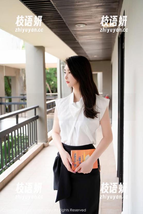 秀人网 - 童千艺cara搞怪短裤写真，精选出奇新玩法！