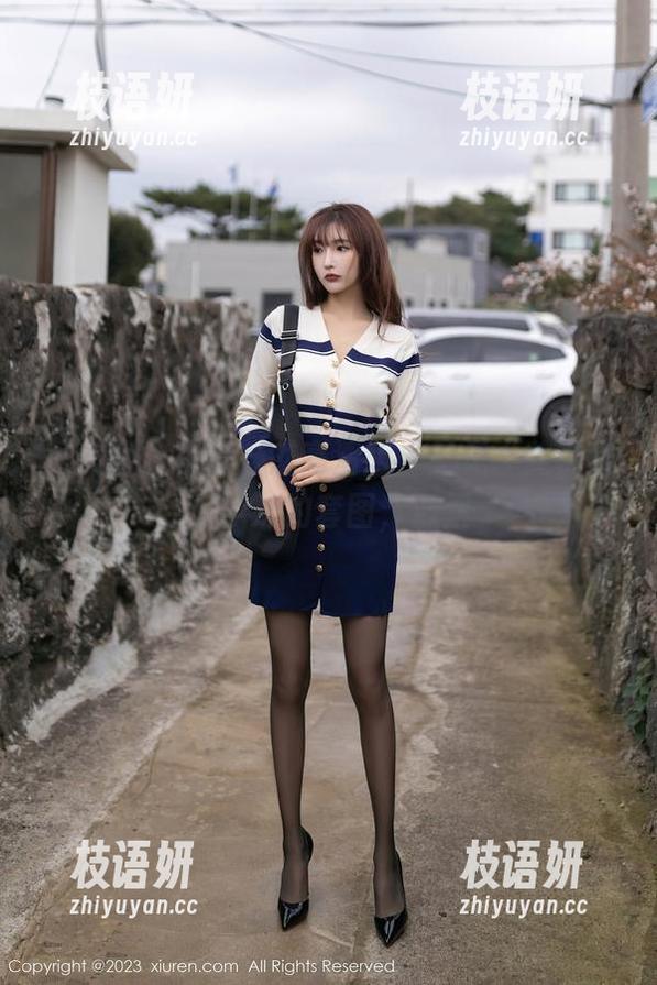 秀人网 - 袖珍魅惑高清版：又见“美桃酱”学妹的套图，心累