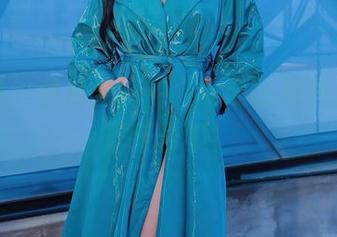 秀人网 – 白色雪花中，萌萌哒萌白酱圣诞壁纸合集！