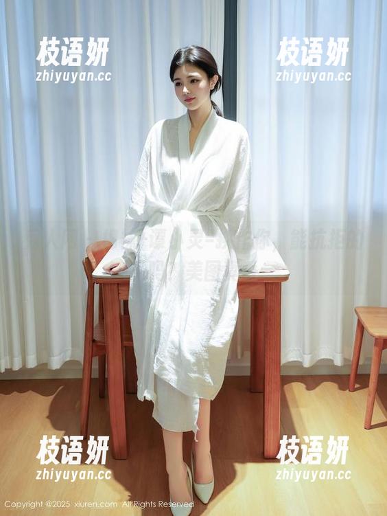 秀人网 - 棉袜+谭小灵=换作你，能抗拒的了吗？美图真香