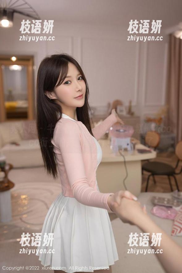 秀人网 - 牛仔裤的性感进化论：赵惟依coco衍生的高清写真集真太好看了