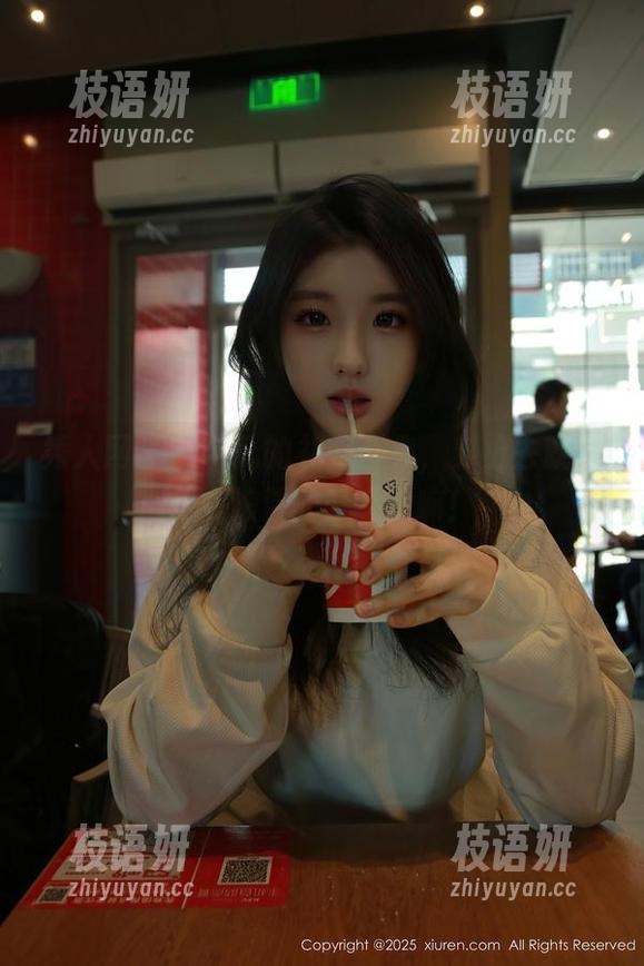 秀人网 - 陈芊儿的礼服合集，穿上去就像走在浪漫的云朵上嘛！