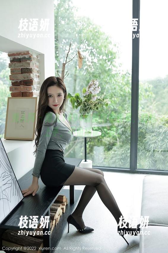 秀人网 - 雨儿1494最新内衣合集，轻松上手，不怕搭配错误！