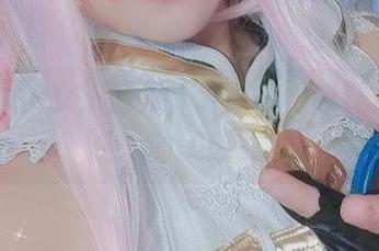 穆零Mu0女王图集，分享一份暧昧又迷人的美感