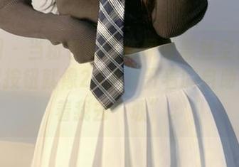 微密圈 – 当粉色的猪陈佩奇黑丝全套出现，下载按钮就像24小时开着的自助餐，等着我去“取”。