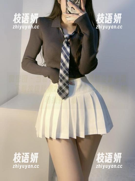 微密圈 - 当粉色的猪陈佩奇黑丝全套出现，下载按钮就像24小时开着的自助餐，等着我去“取”。