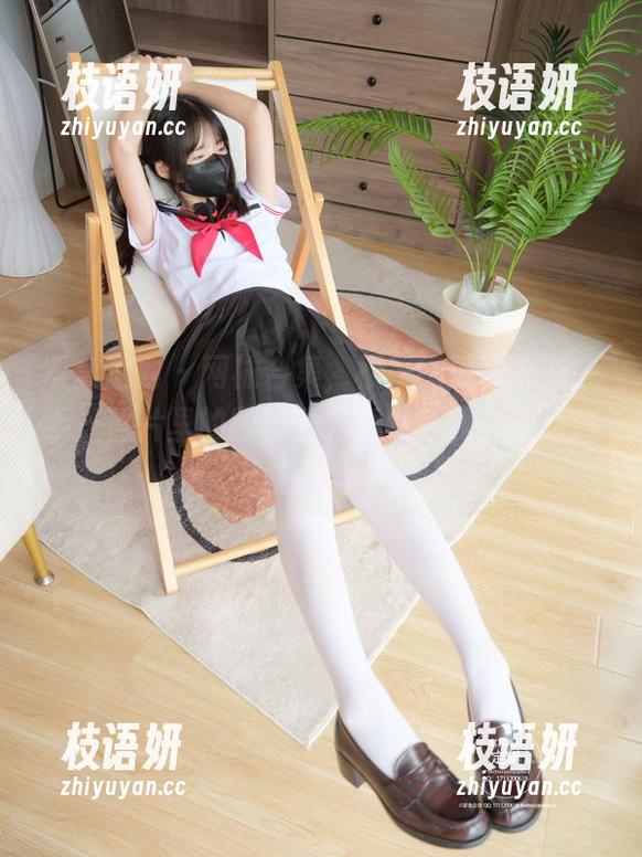 紧急企划 - 网袜合集，樱樱樱可果真有一手，照片里的网袜看着竟然让我开始琢磨着搭配。