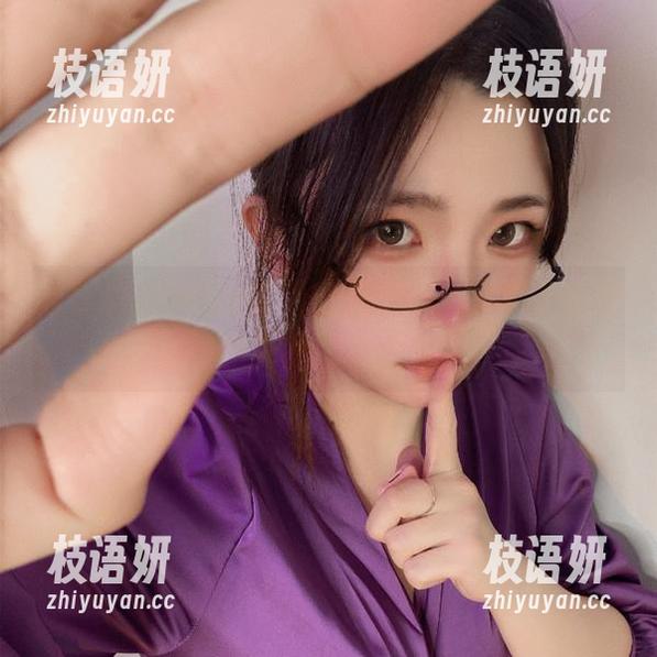 分享纯爱neko的职业装cos，强烈要求把她搬到我的办公室！