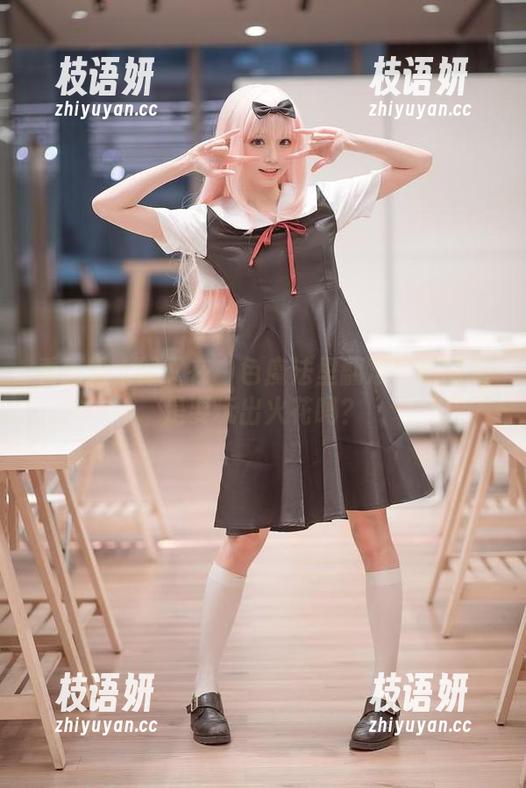 看！绮太郎又在白色魔法里翻滚！这图包是要玩出火花吗？