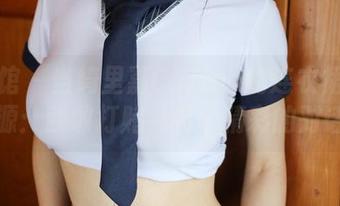 美媛馆 – 当绮里嘉Carina的连衣裙遇上资源：我敢打赌会有个精彩的对话！