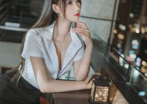 为了那套红色胶衣我等了多久？羽生三未免费图片别再让我失望！