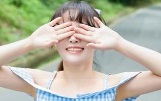 菠萝社 – 更新！柳侑绮的厨娘写真，让人想即刻进厨房