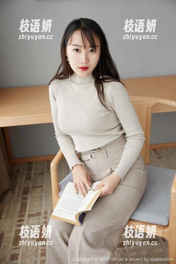 蜜桃社 - 探入初月的日常，高清图片让思绪飞扬