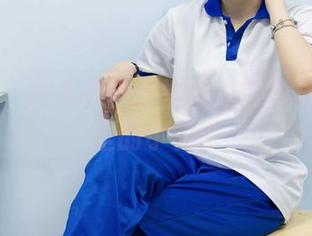 袜啵啵 – 小淳和她的黑白渐变丝袜：图片里的小秘密