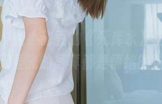 袜啵啵 – 在小甜豆的《死库水》之中，每一幅无圣光的写真都是情绪的流动。