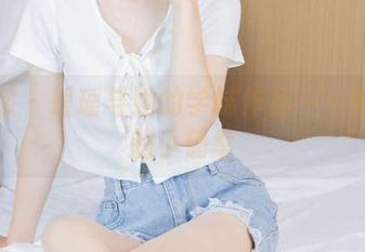 袜啵啵 – 瑶瑶与她的学妹作品——网盘里的小确幸