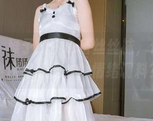 袜啵啵 – 稚予的白色蕾丝丝袜，你说是优雅还是还是一种情绪调料？