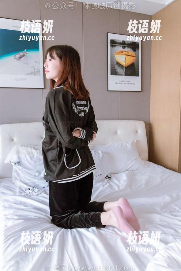 袜啵啵 - 此路不通，把人字拖穿起来的稚予美图，让你想必下载！