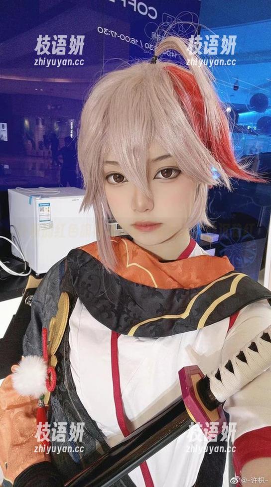 许枳的红色旗袍写真集，以标志性的沉稳红吸引眼球的资源